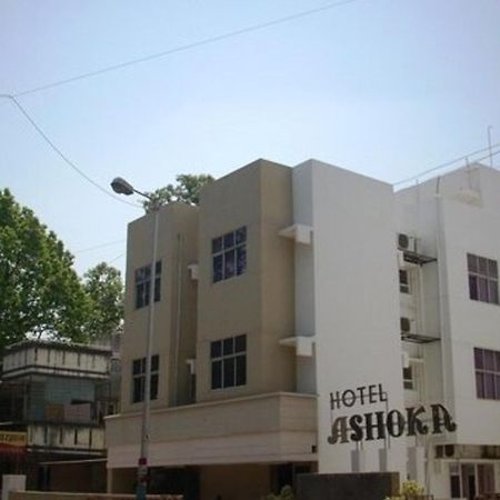 Hotel Ashoka, Pune Yerandwane Exterior photo